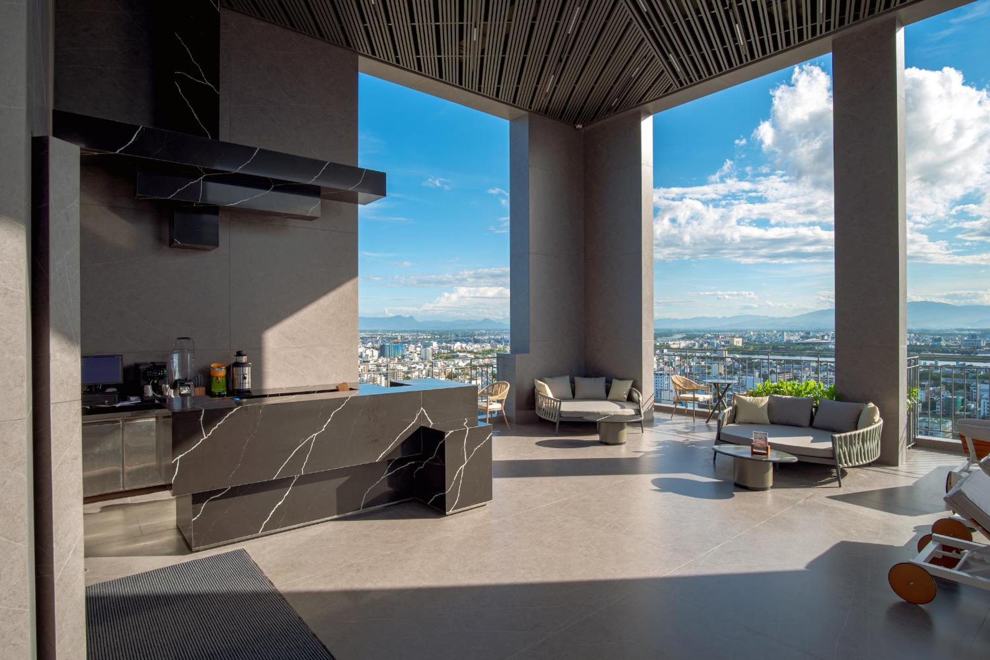 M Hotel Danang Exterior photo The Sky Garden