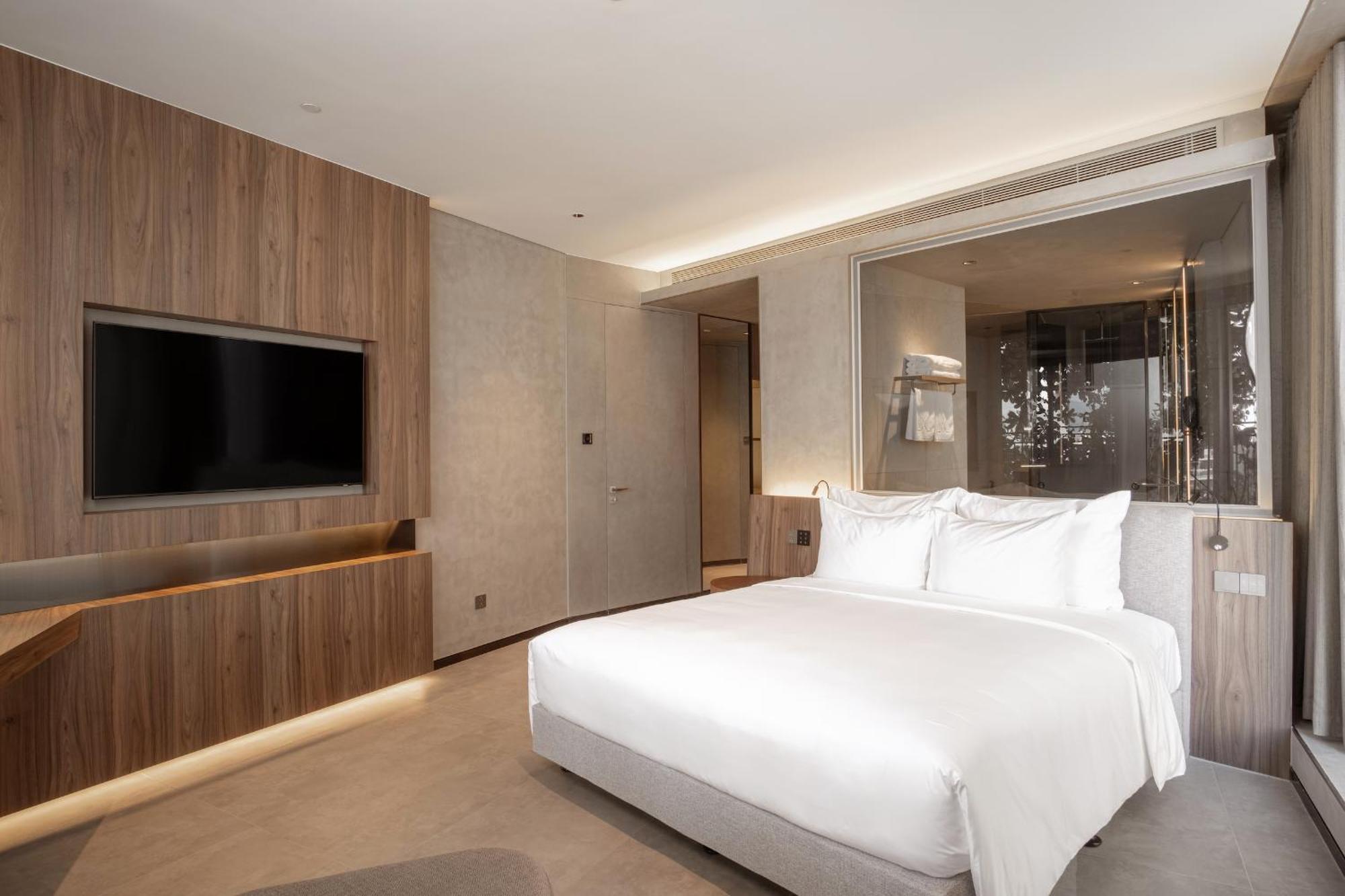 M Hotel Danang Exterior photo Deluxe Room