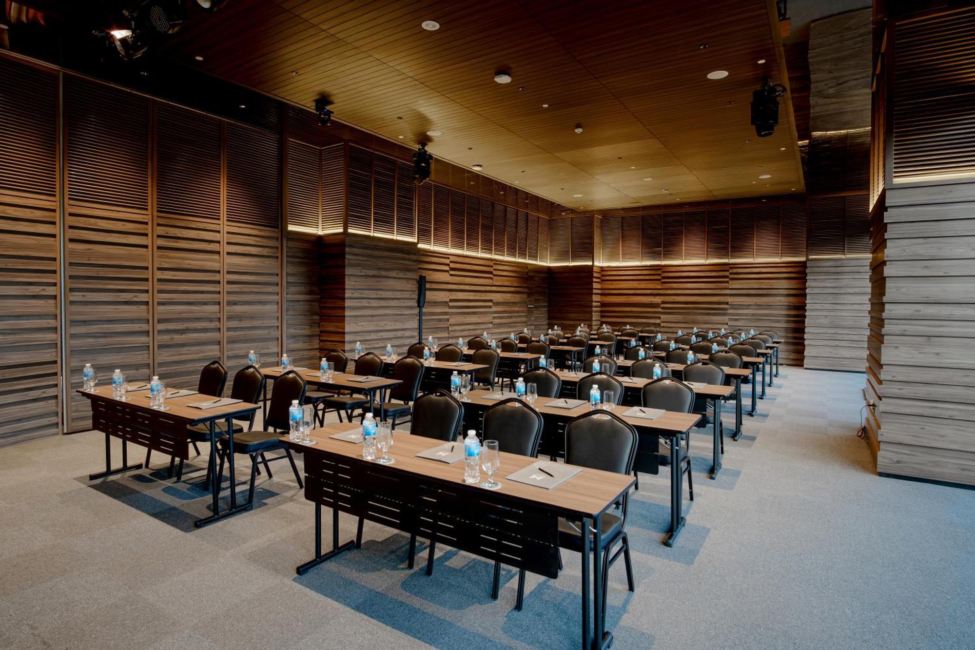 M Hotel Danang Exterior photo The interior of the conference room